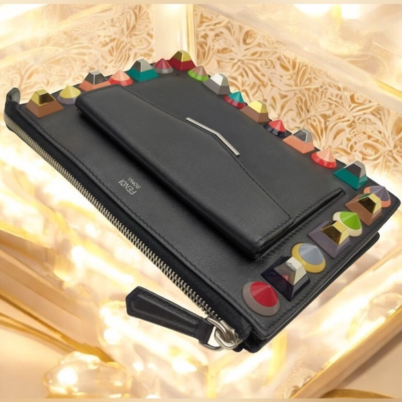 FENDI Vitello Dolce Studded 2 Jours Clutch ๐๐ฅ - Picture 2 of 12